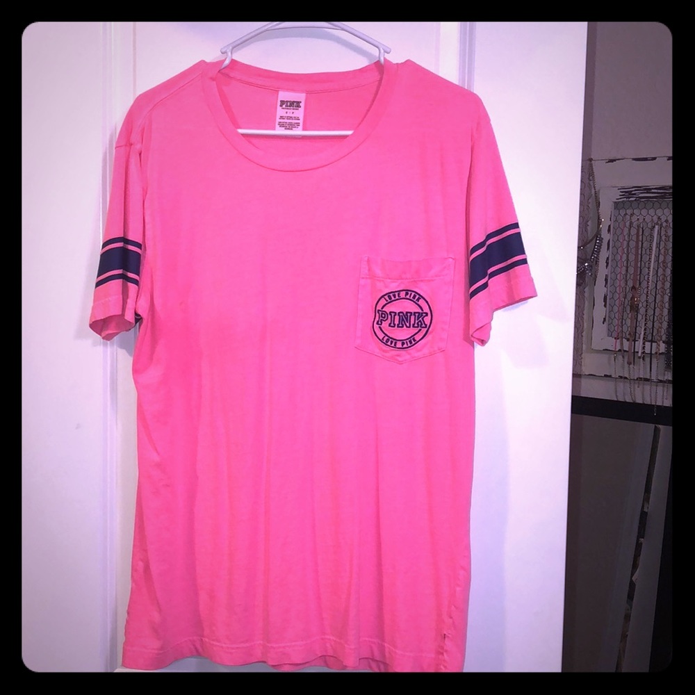Victoria’s Secret PINK tee